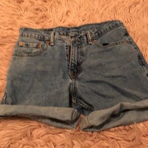 Super cute vintage Levi shorts